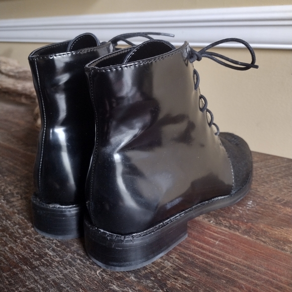 Victoria's Secret Calf Hair Faux Patent Combat Moto Boots Size 7 - Picture 7 of 9